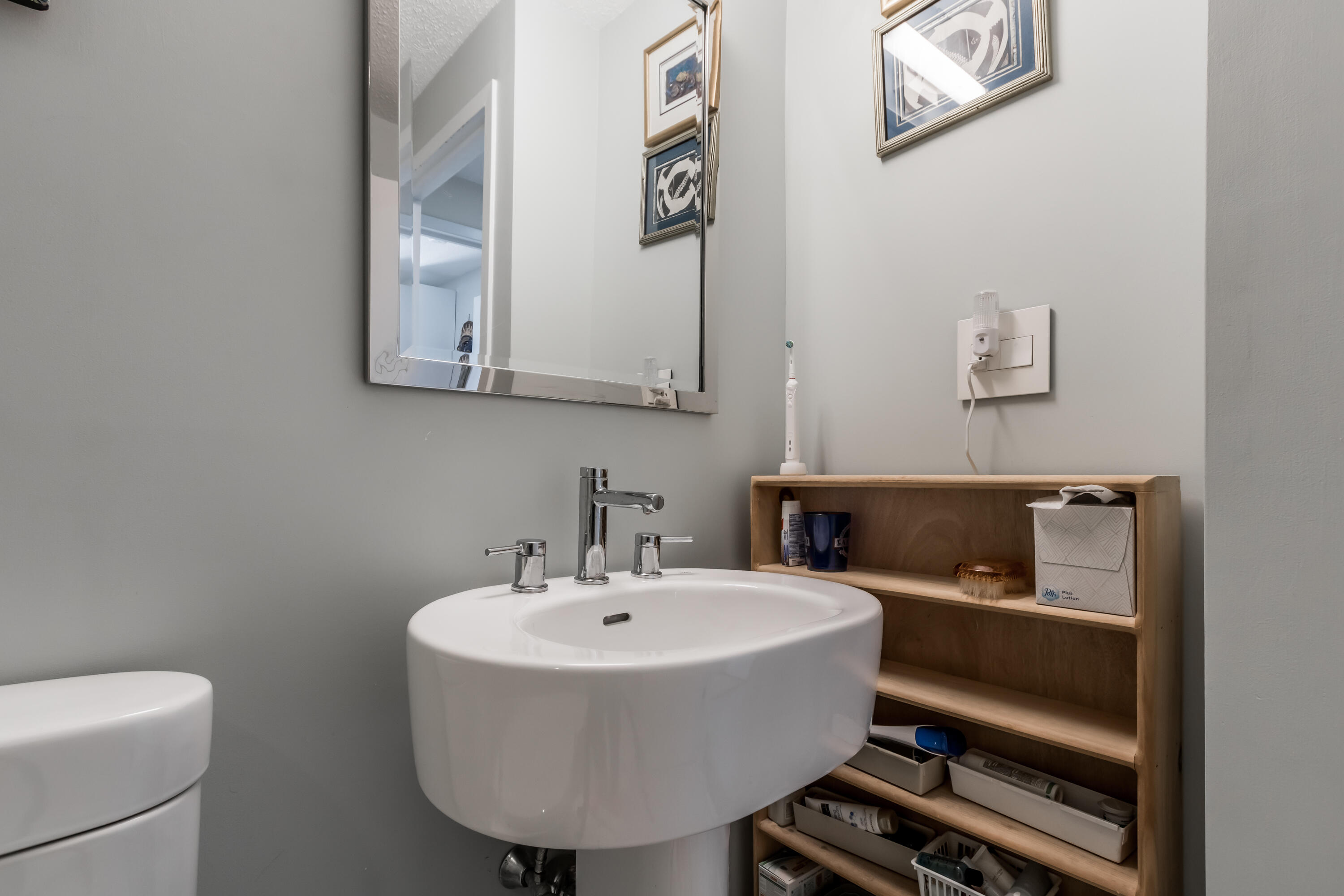 340 Eastern Promenade, Unit 142 Portland, ME 04101 - Photo 31 of 40 Bathroom 2