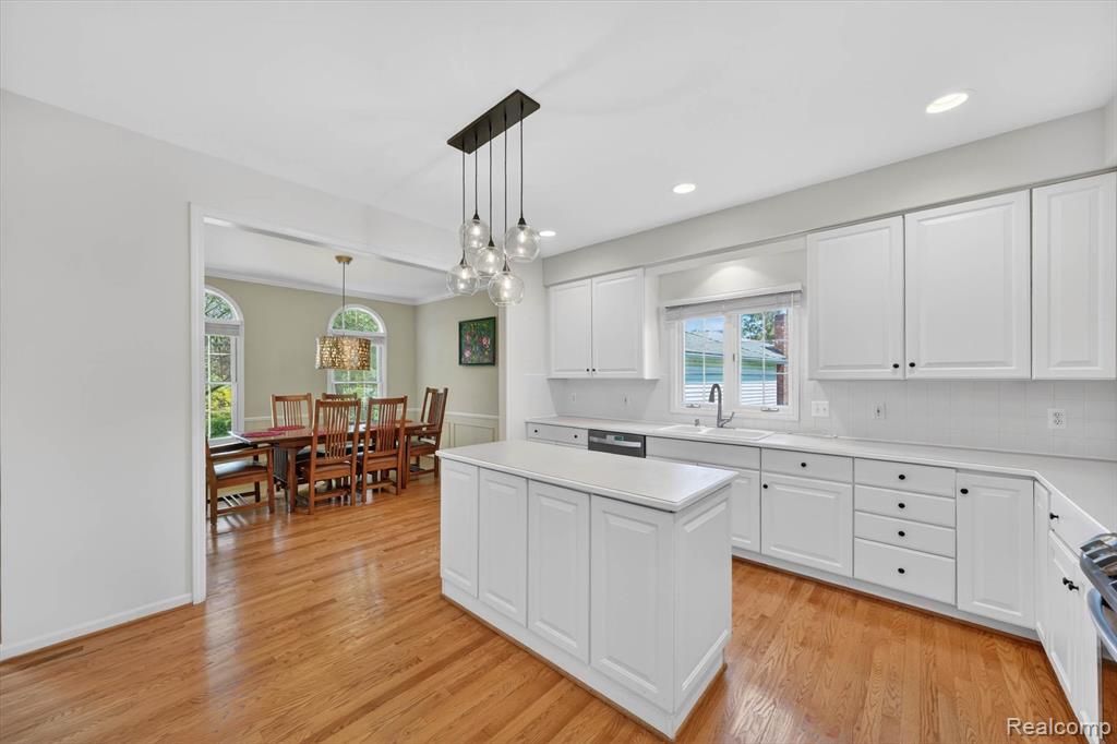 1112 Vernier Road Grosse Pointe, MI 48236 - Photo 12 of 39
