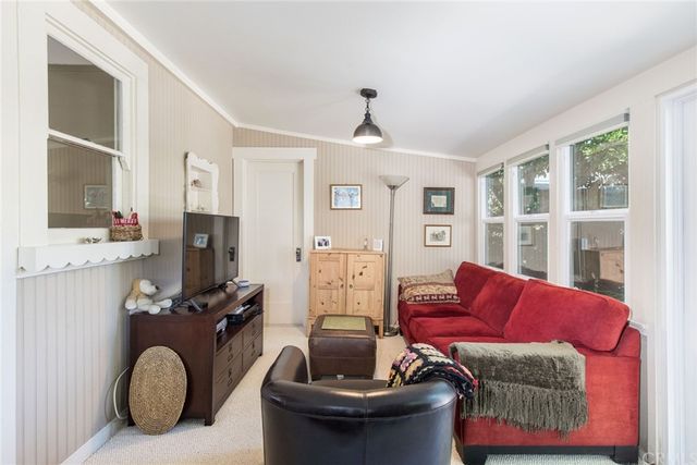 $1,100,000 | 1224 North Oxford Avenue, Pasadena, CA 91104