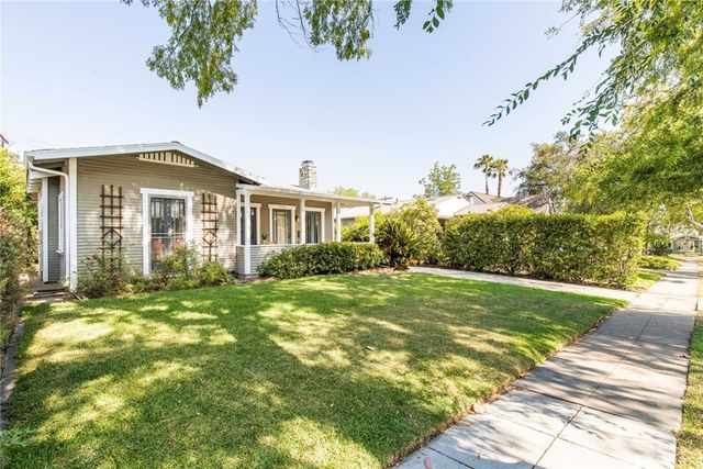 $1,100,000 | 1224 North Oxford Avenue, Pasadena, CA 91104