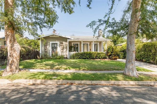 $1,100,000 | 1224 North Oxford Avenue, Pasadena, CA 91104
