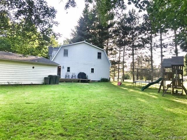7402 Johnson Road Flushing, MI 48433 - Photo 18 of 21 20.jpg