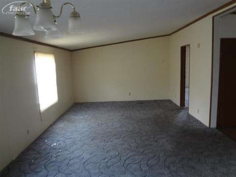 4576 Evans Road Holly, MI 48442 - Photo 5 of 5 20352516-4.JPG