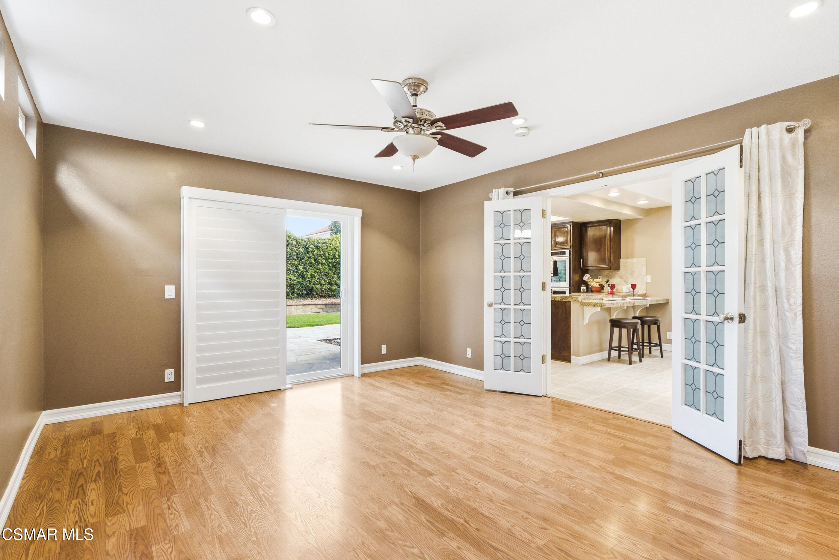 2058 Coleman Court Simi Valley, CA 93063 - Photo 25 of 60 2058 Coleman Ct Simi Valley-24