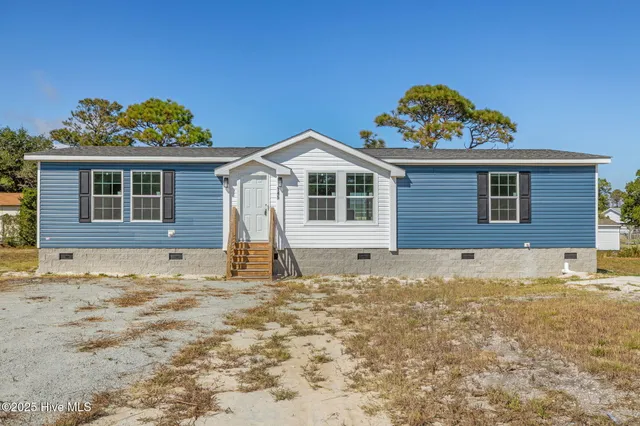 $350,000 | 145 Barbee Street, Harkers Island, NC 28531