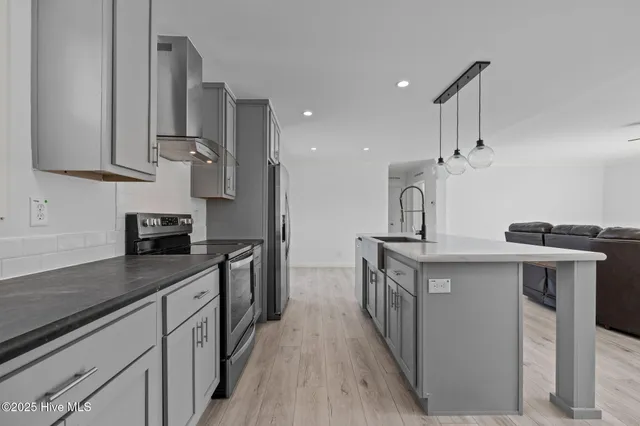 $350,000 | 145 Barbee Street, Harkers Island, NC 28531