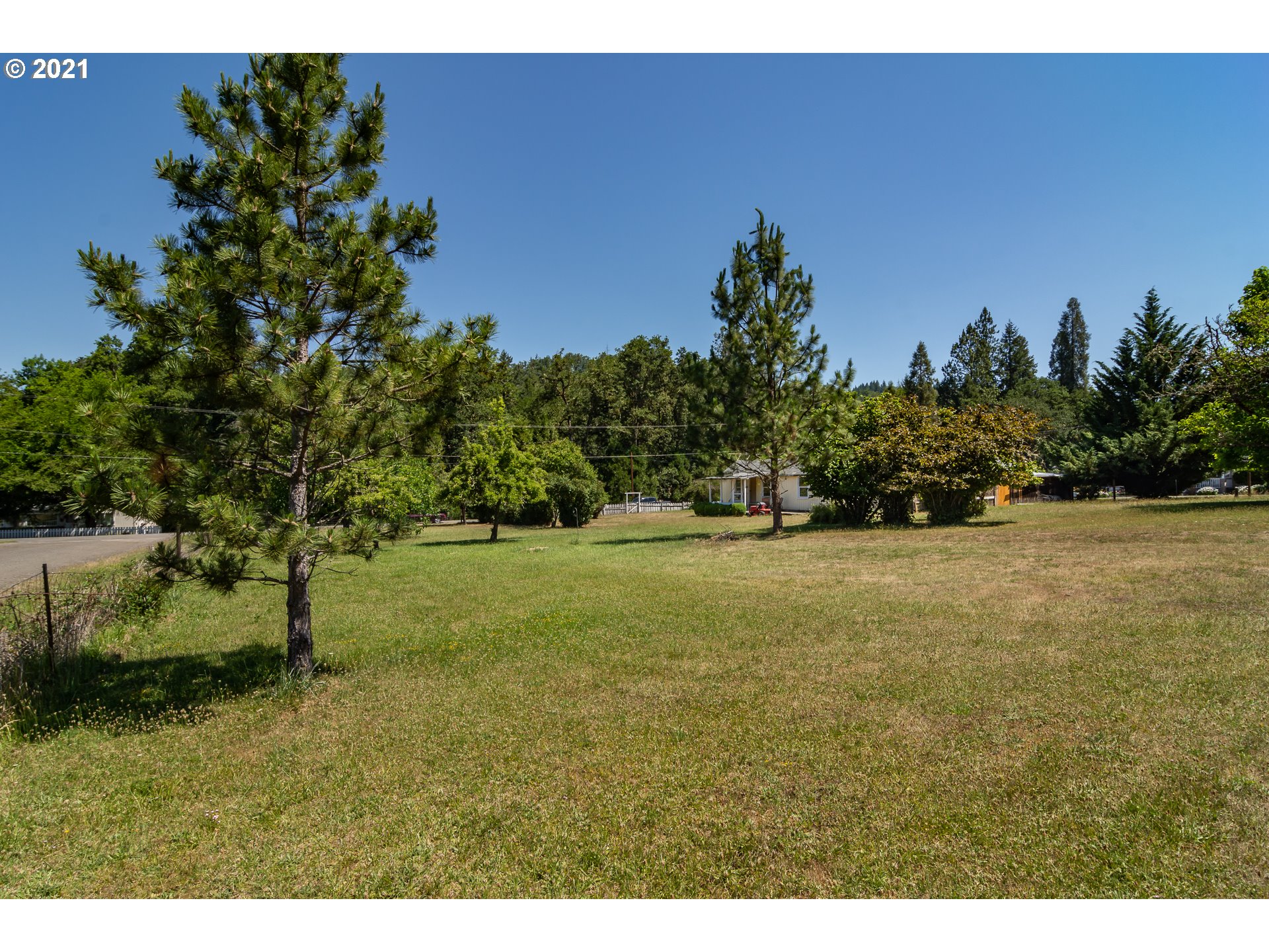 5236 Buckhorn Road Roseburg, OR 97470 - Photo 18 of 29 Gallery Image 18