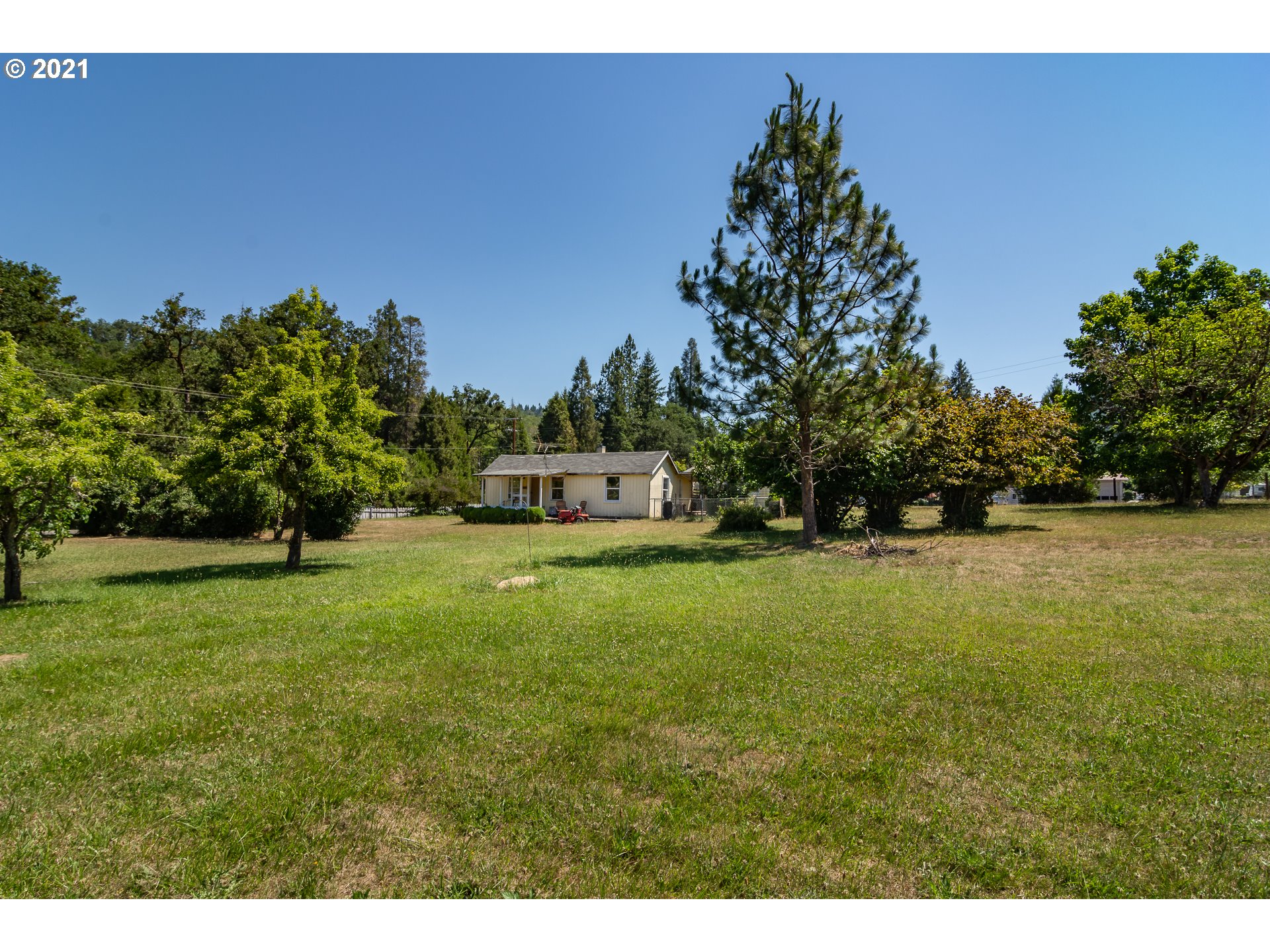 5236 Buckhorn Road Roseburg, OR 97470 - Photo 19 of 29 Gallery Image 19