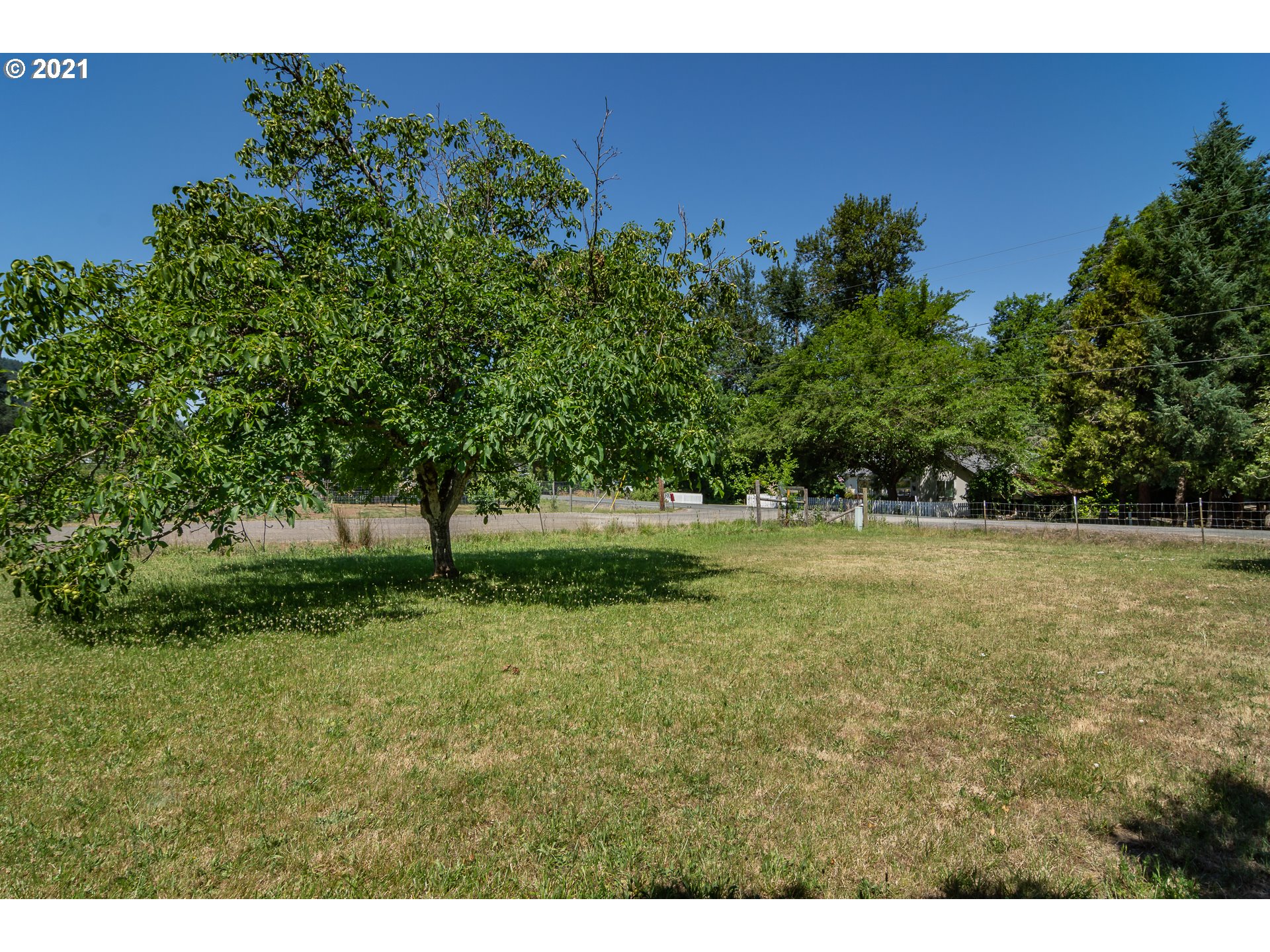 5236 Buckhorn Road Roseburg, OR 97470 - Photo 22 of 29 Gallery Image 22