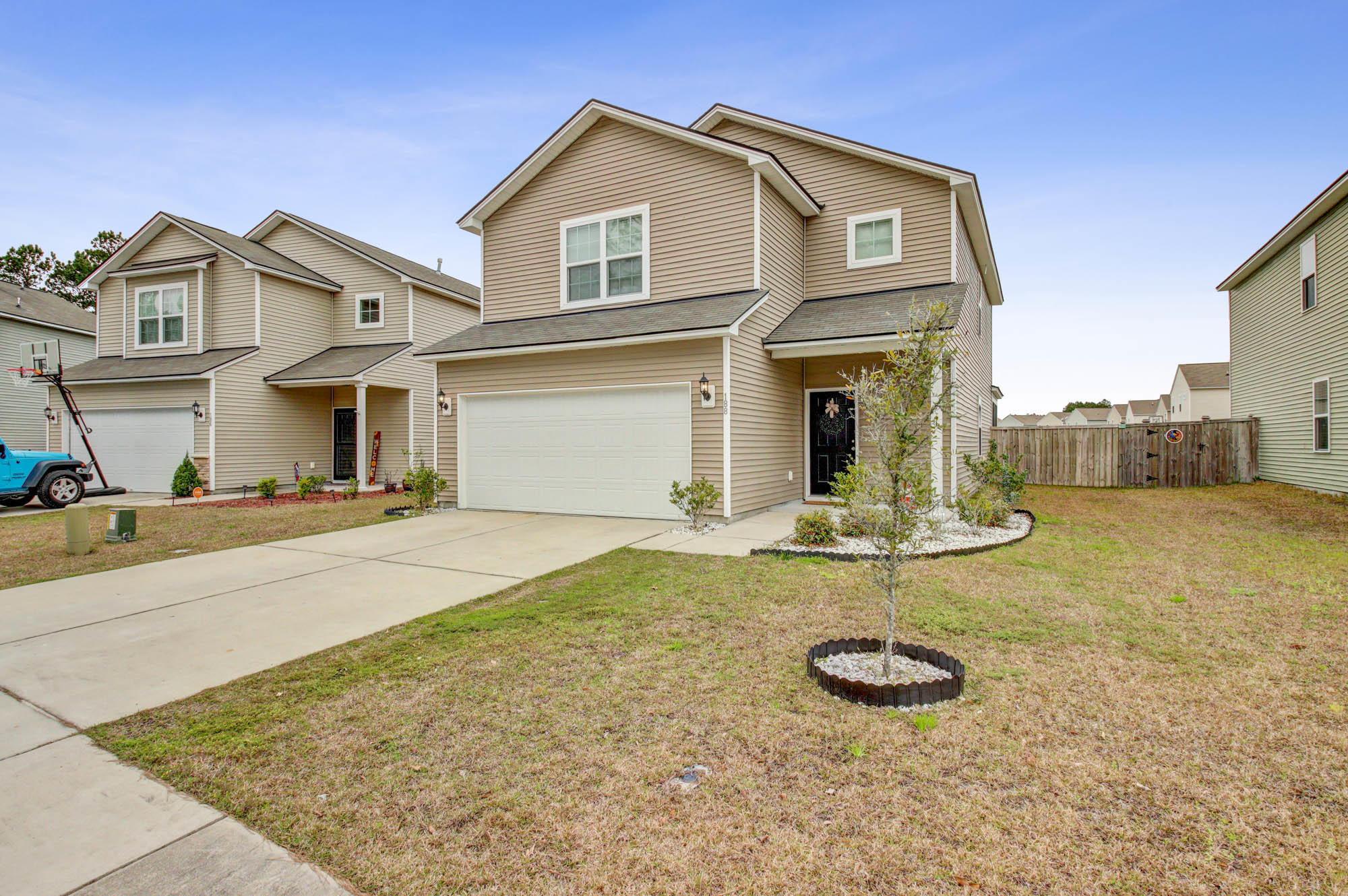 188 Brookhaven Road Summerville, SC 29486 - Photo 4 of 35 188Brookhaven-CalSiglerPhotography (2)