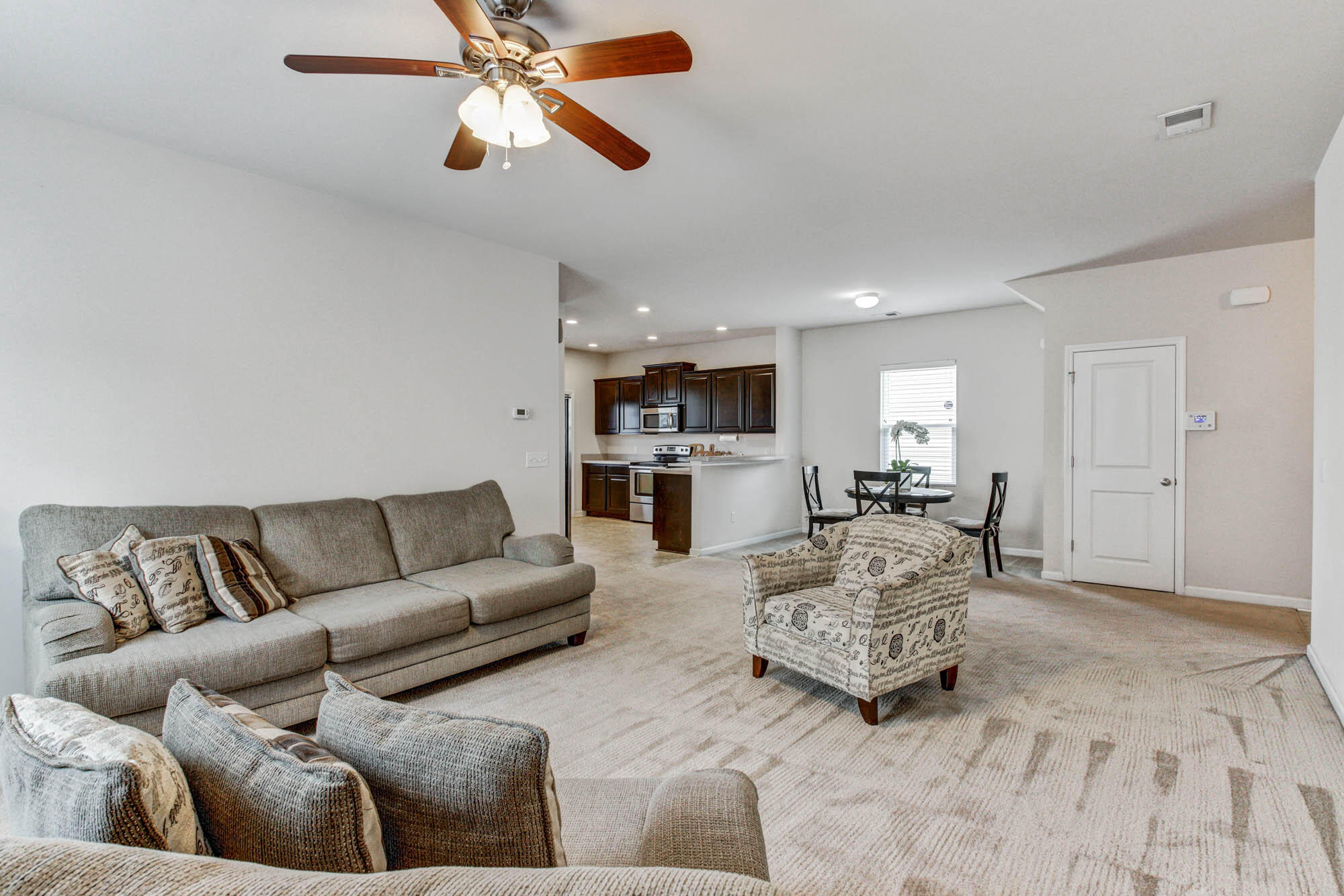 188 Brookhaven Road Summerville, SC 29486 - Photo 8 of 35 188Brookhaven-CalSiglerPhotography (7)