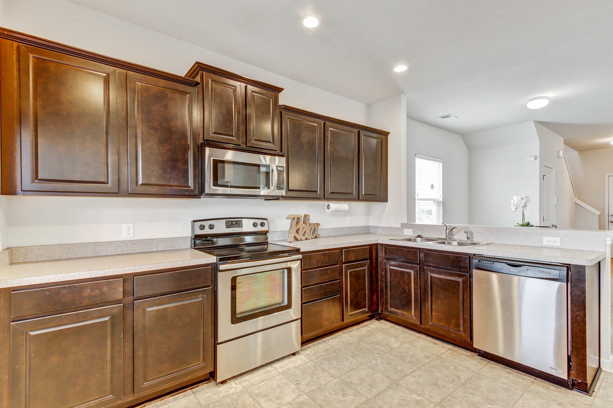 188 Brookhaven Road Summerville, SC 29486 - Photo 10 of 35 188Brookhaven-CalSiglerPhotography (10)