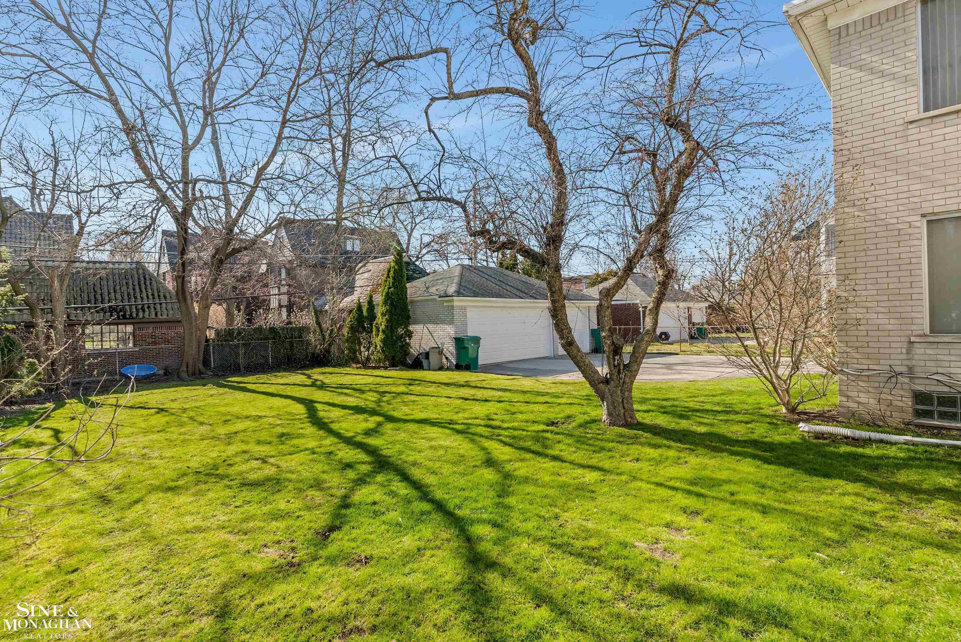 779 Harcourt Road Grosse Pointe, MI 48230 - Photo 27 of 32