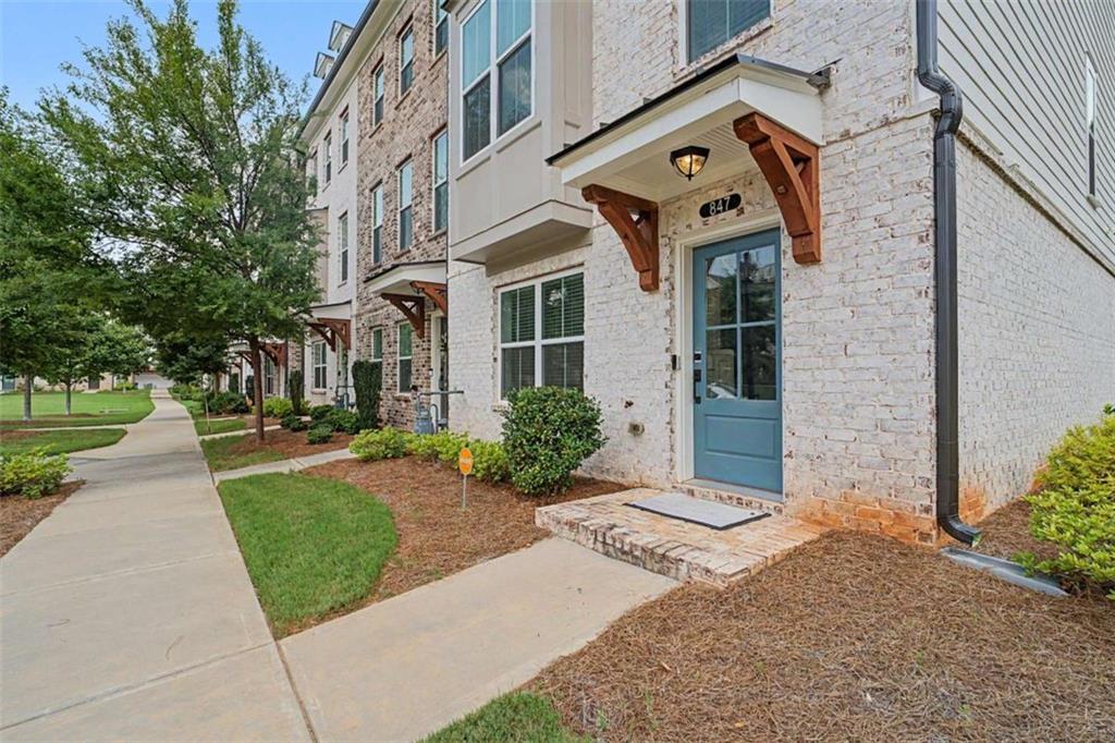 847 Angora Alley Clarkston, GA 30021 - Photo 2 of 29