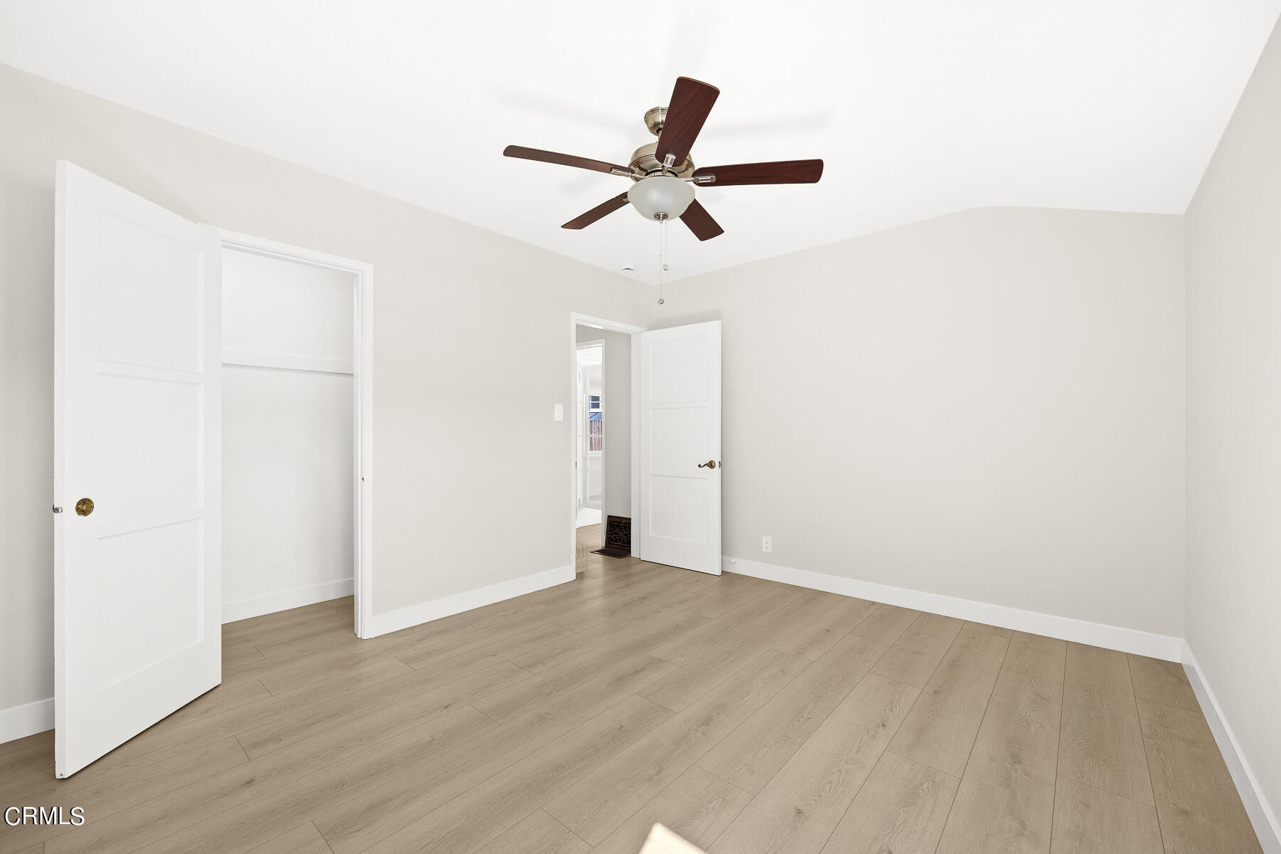 619 Corwin Avenue Glendale, CA 91206 - Photo 27 of 44 a view of empty room with wooden floor