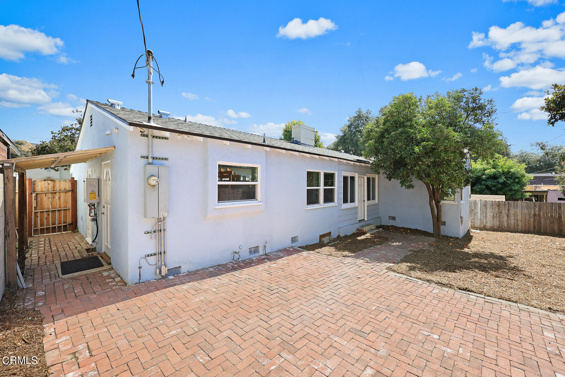 619 Corwin Avenue Glendale, CA 91206 - Photo 33 of 44 a house view with a backyard space