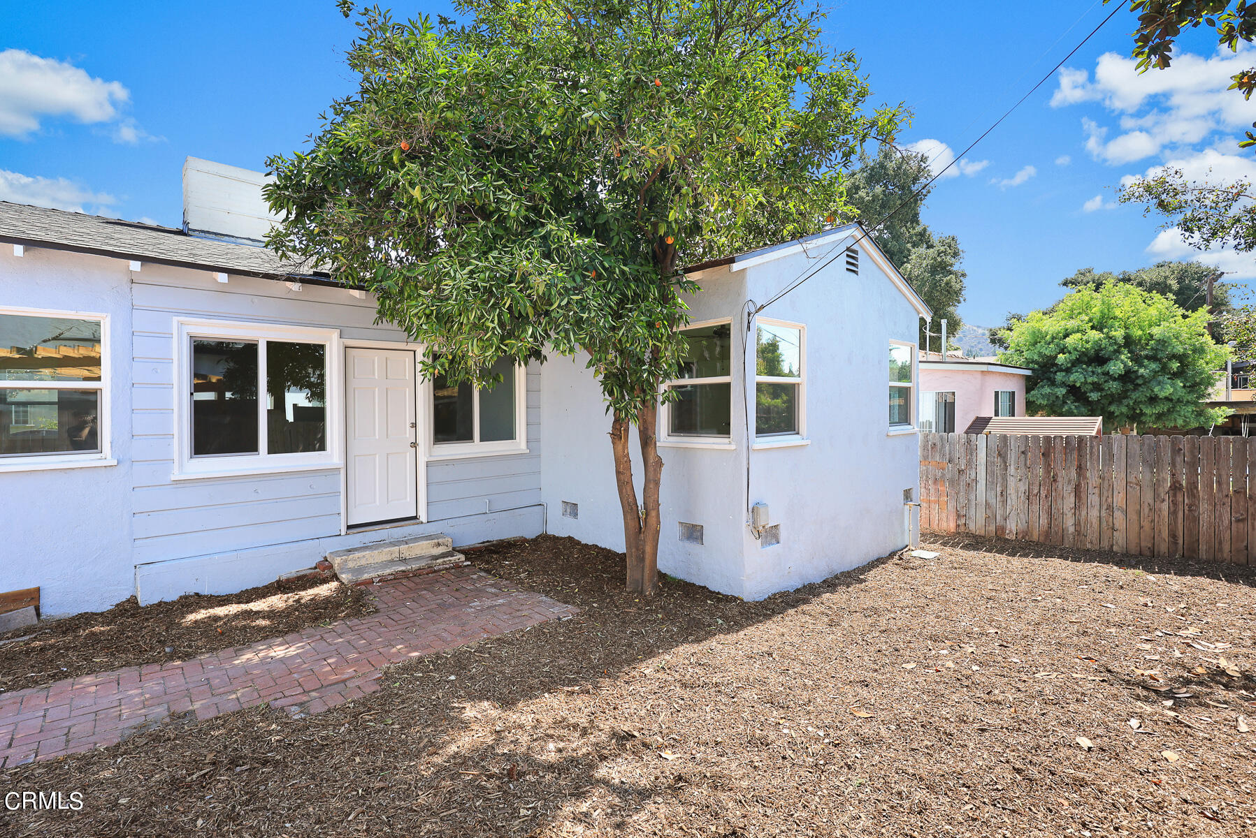 619 Corwin Avenue Glendale, CA 91206 - Photo 36 of 44 a view of a house with a yard