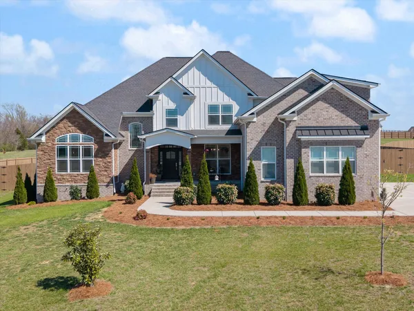 $987,500 | 2507 Tom Austin Highway, Greenbrier, TN 37073