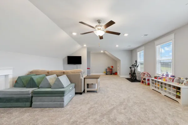$970,000 | 2507 Tom Austin Highway, Greenbrier, TN 37073