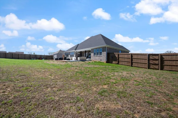 $987,500 | 2507 Tom Austin Highway, Greenbrier, TN 37073