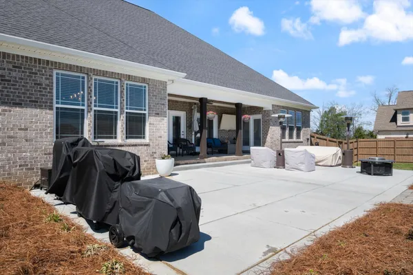 $987,500 | 2507 Tom Austin Highway, Greenbrier, TN 37073