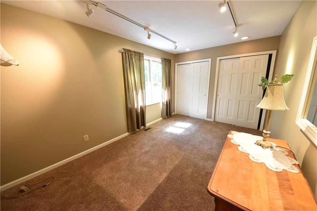 2195 Terrace Lake Road Columbus, IN 47201 - Photo 14 of 44 Gallery Image 14