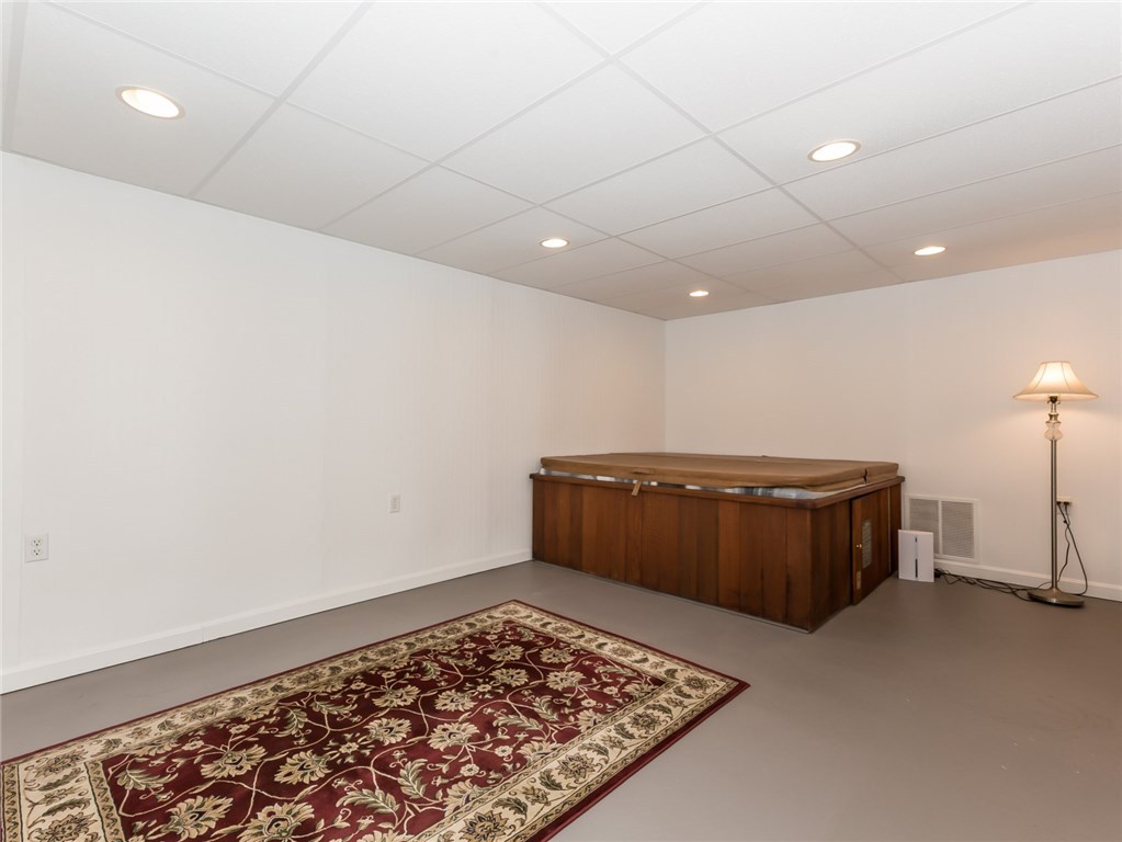 26 Pleasant View Drive Little Compton, RI 02837 - Photo 32 of 40