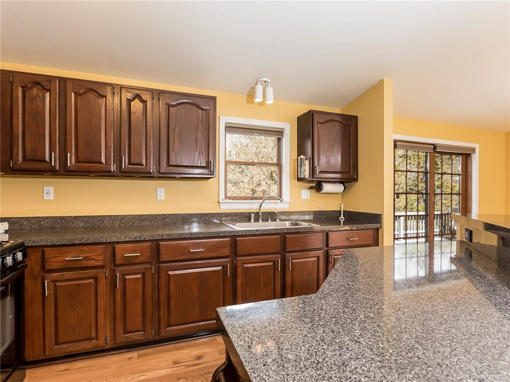 26 Pleasant View Drive Little Compton, RI 02837 - Photo 10 of 40