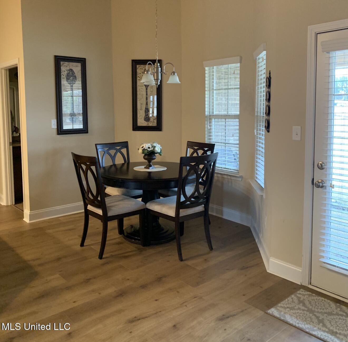 4946 Arrowhead Lane Olive Branch, MS 38654 - Photo 7 of 17 IMG_1851