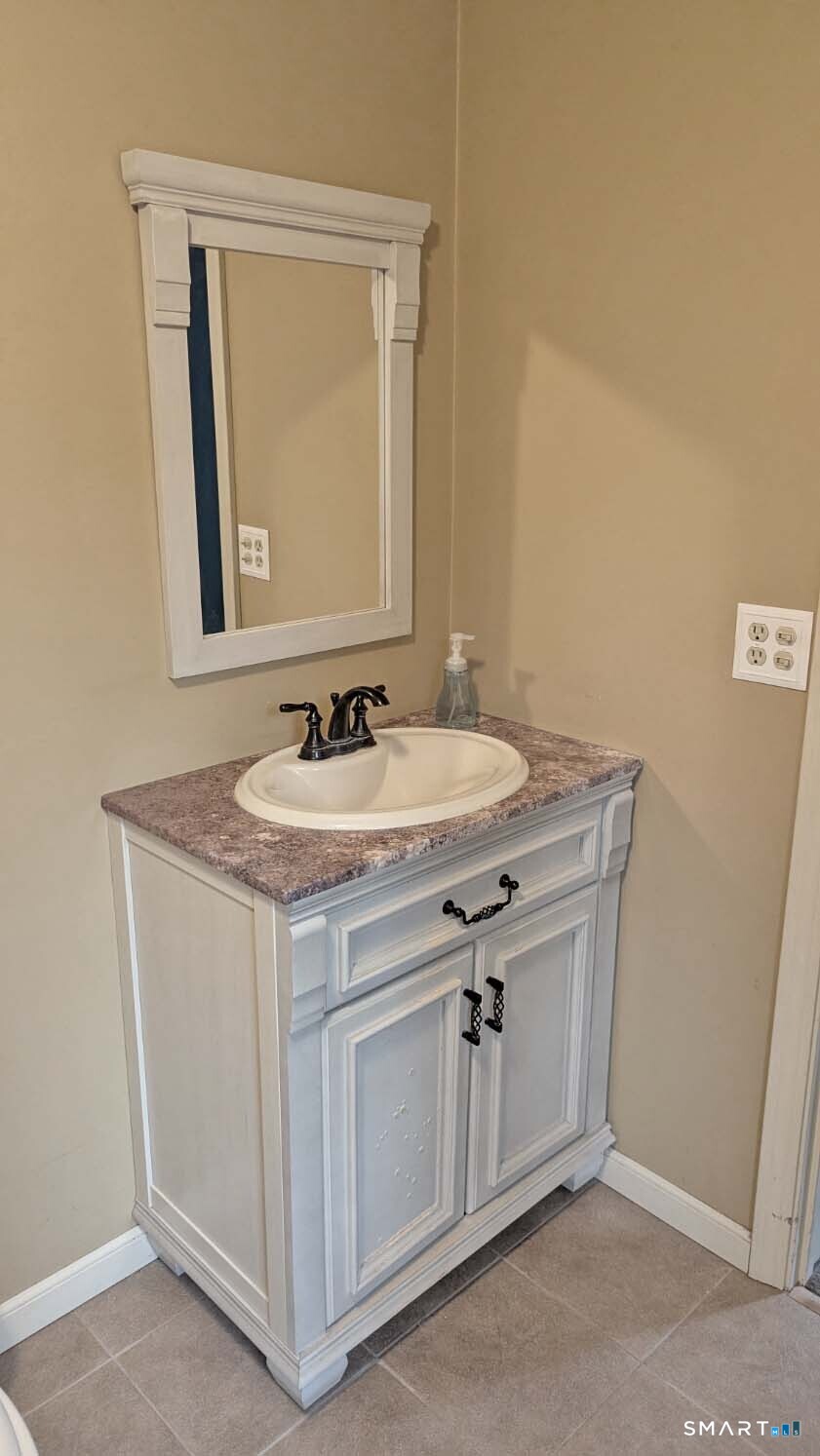 123 Old North Road Winchester, CT 06098 - Photo 18 of 28