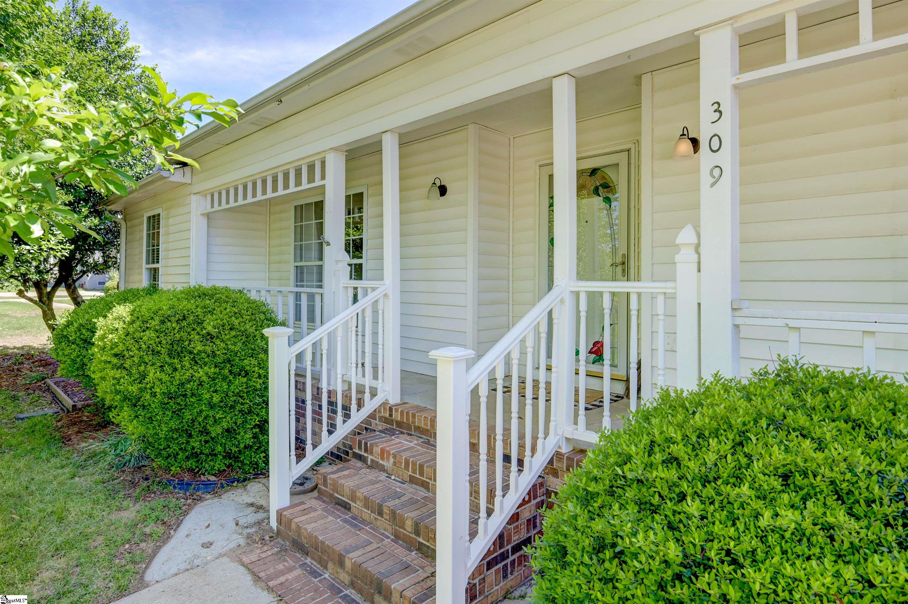 309 South Batesville Road Greer, SC 29650 - Photo 2 of 27 Gallery Image 2