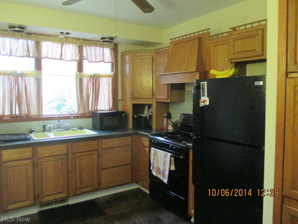 1195 West Wilbeth Road Akron, OH 44314 - Photo 5 of 16 Gallery Image 5