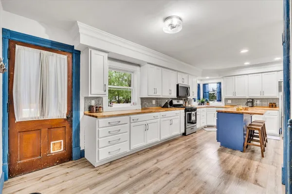 $289,000 | 127 South Vail Street, Geneseo, IL 61254