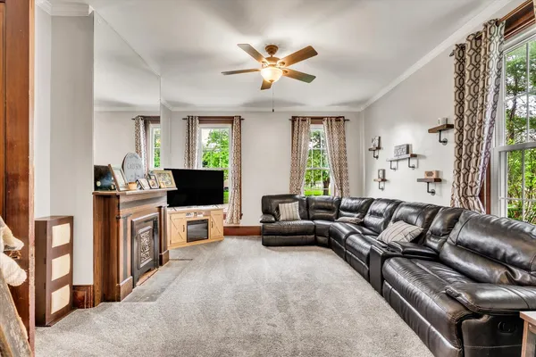 $289,000 | 127 South Vail Street, Geneseo, IL 61254