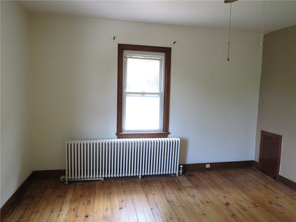 127 Maple Street Rochester, PA 15074 - Photo 10 of 39
