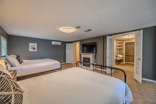 $1,199,000 | 684 Wings Circle, Sunrise Beach, MO 65079