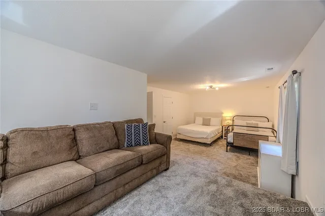 $1,199,000 | 684 Wings Circle, Sunrise Beach, MO 65079