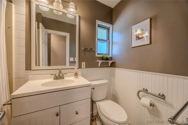 $1,199,000 | 684 Wings Circle, Sunrise Beach, MO 65079