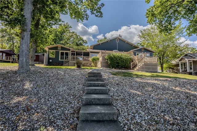 $1,199,000 | 684 Wings Circle, Sunrise Beach, MO 65079