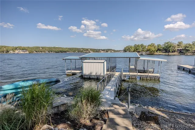 $1,199,000 | 684 Wings Circle, Sunrise Beach, MO 65079