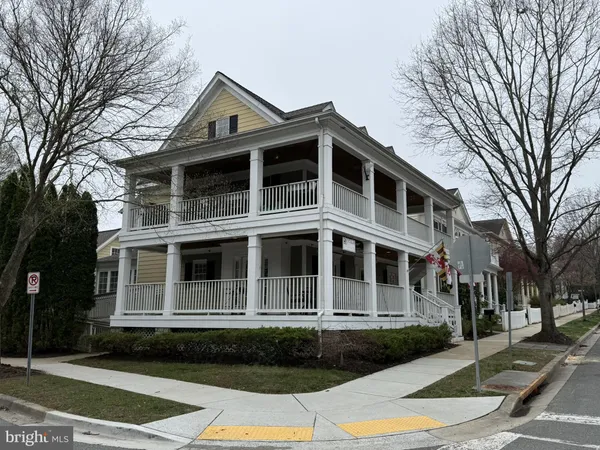 $1,575 | 817 Linslade Street, Unit LL, Gaithersburg, MD 20878