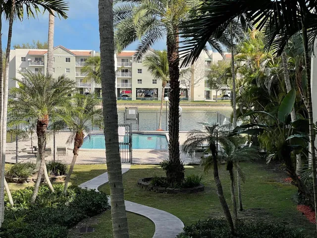 $205,000 | 21133 Southwest 85th Avenue, Unit 112, Cutler Bay, FL 33189