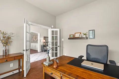 $900,000 | 23 Mariscal Place, The Woodlands, TX 77389