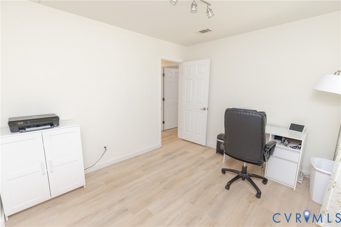 8611 Sunset Knoll Road North Chesterfield, VA 23237 - Photo 16 of 28
