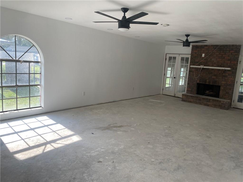 205 Somerset Road Laplace, LA 70068 - Photo 2 of 17 Gallery Image 2