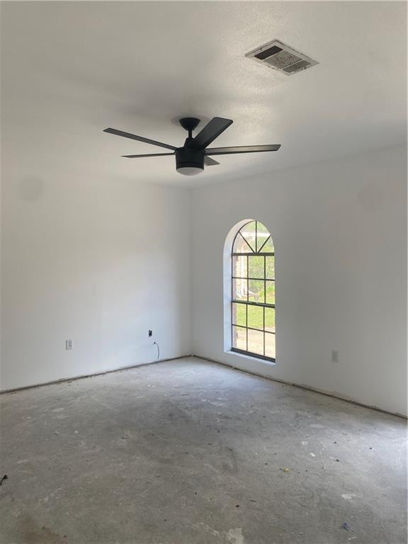 205 Somerset Road Laplace, LA 70068 - Photo 9 of 17 Gallery Image 9