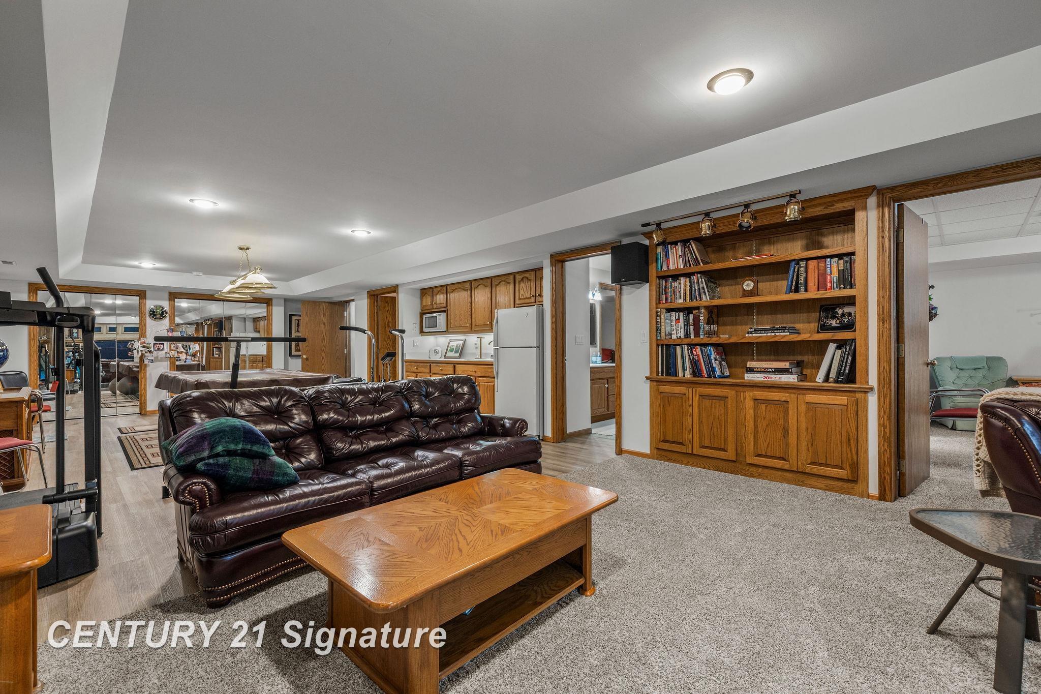 3137 Midland Road Saginaw, MI 48603 - Photo 46 of 85