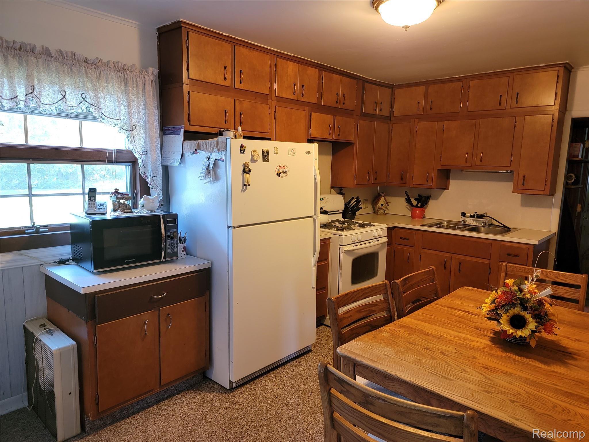 4856 Lum Road Attica, MI 48412 - Photo 5 of 17 20210928_165215.jpg