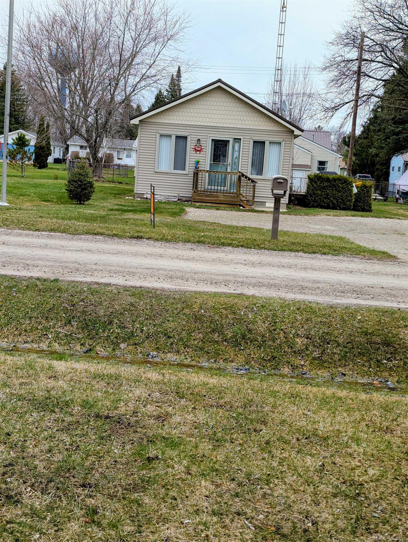 7295 Aspen Road Lexington, MI 48450 - Photo 1 of 21