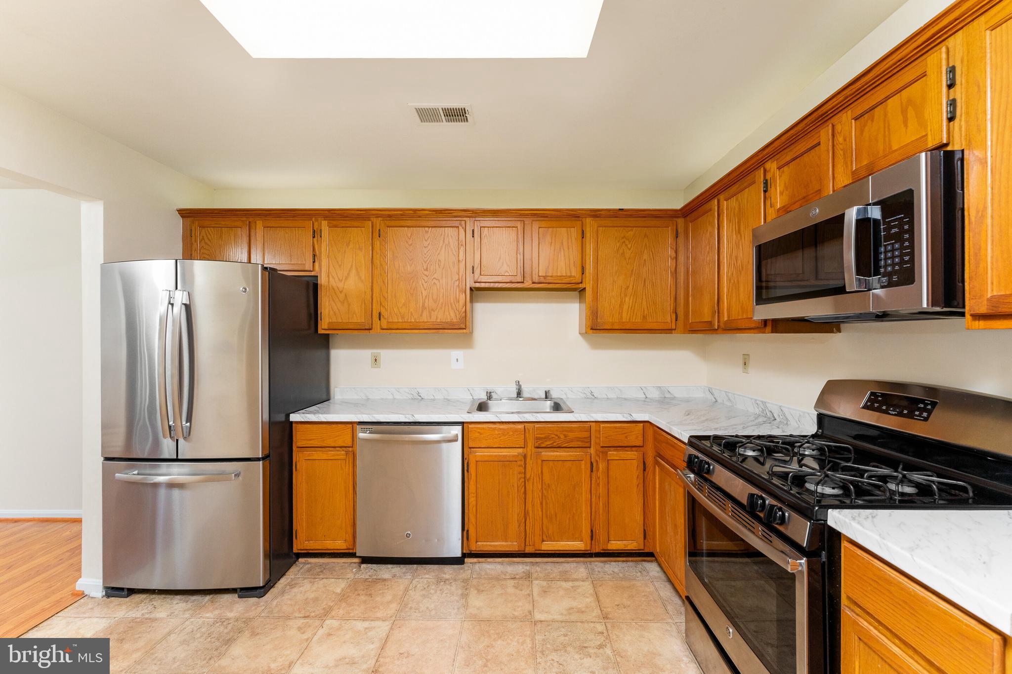 11172 Stagestone Way Manassas, VA 20109 - Photo 14 of 30